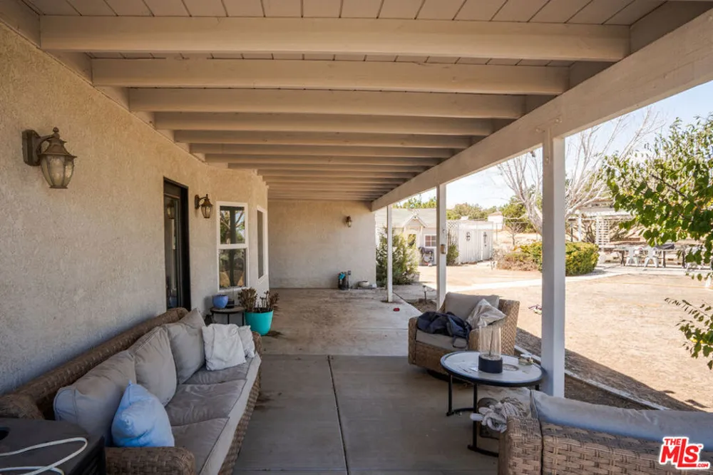 18626 Fairburn Street Hesperia, CA 92345
