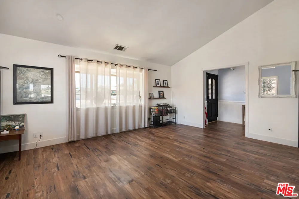 18626 Fairburn Street Hesperia, CA 92345