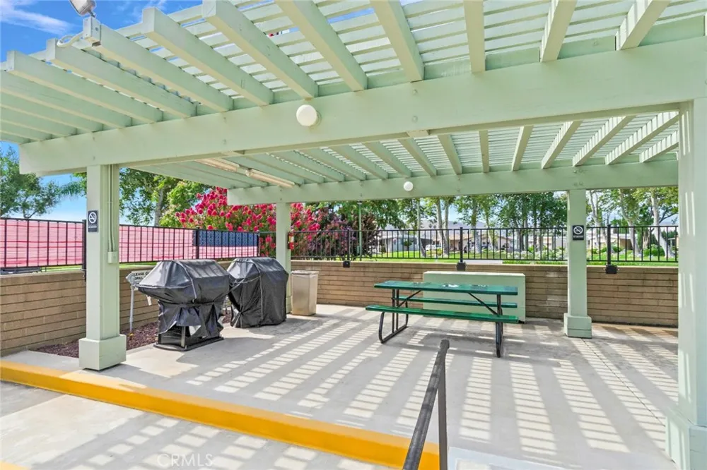 4000 Pierce #315 Riverside, CA 92505