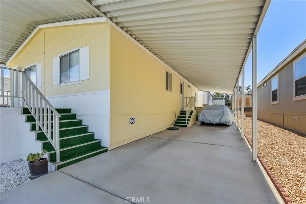 4000 Pierce #315 Riverside, CA 92505