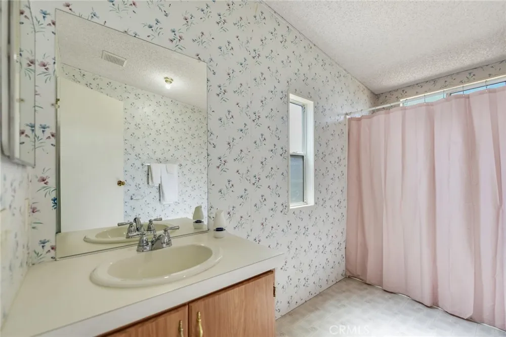 4000 Pierce #315 Riverside, CA 92505