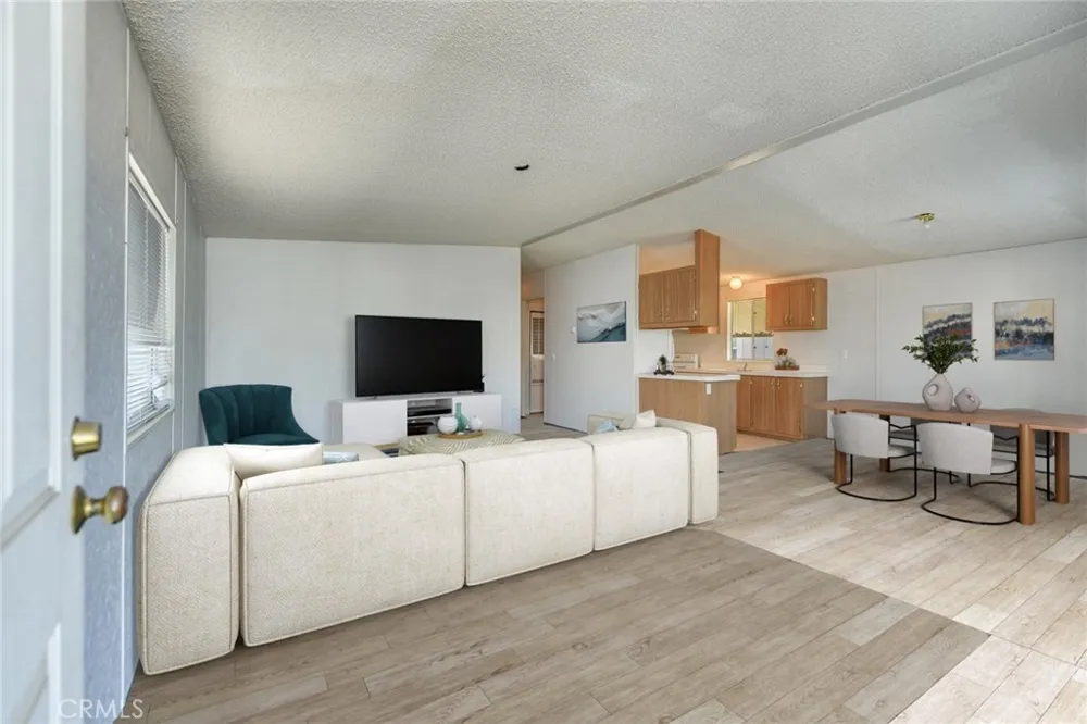 4000 Pierce #315 Riverside, CA 92505