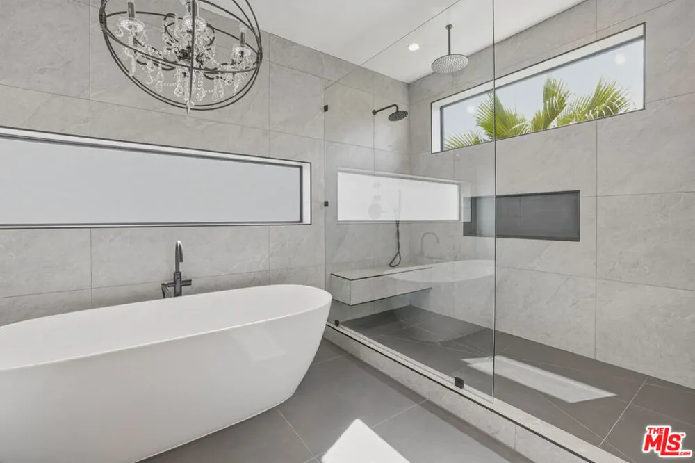 5316 Lennox Avenue Sherman Oaks, CA 91401