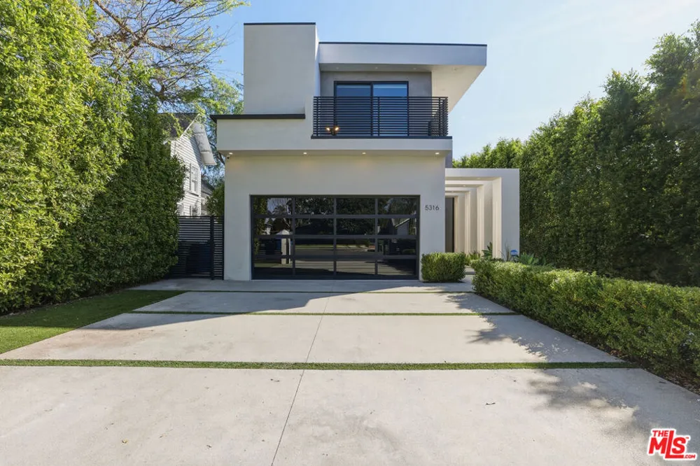 5316 Lennox Avenue Sherman Oaks, CA 91401