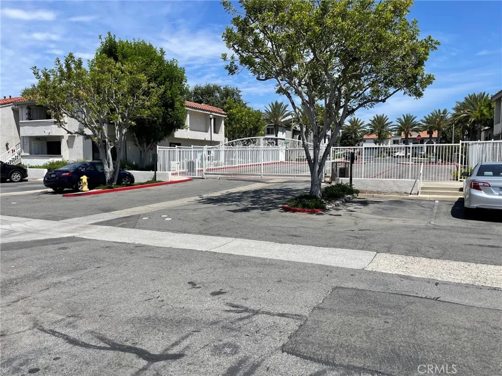 24298 El Pilar Laguna Niguel, CA 92677