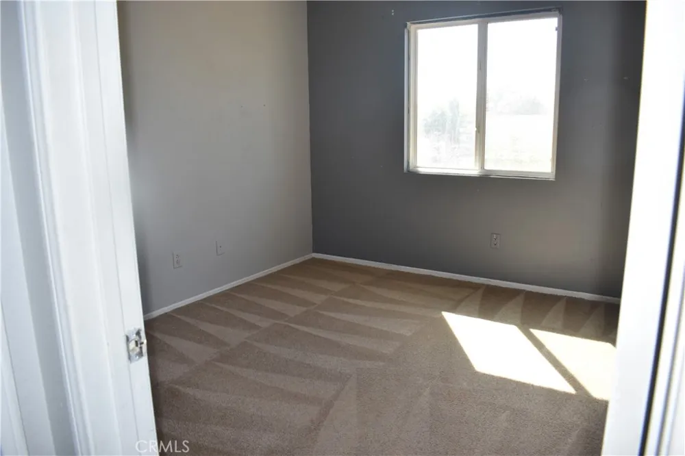 43033 Carpenter Lancaster, CA 93535