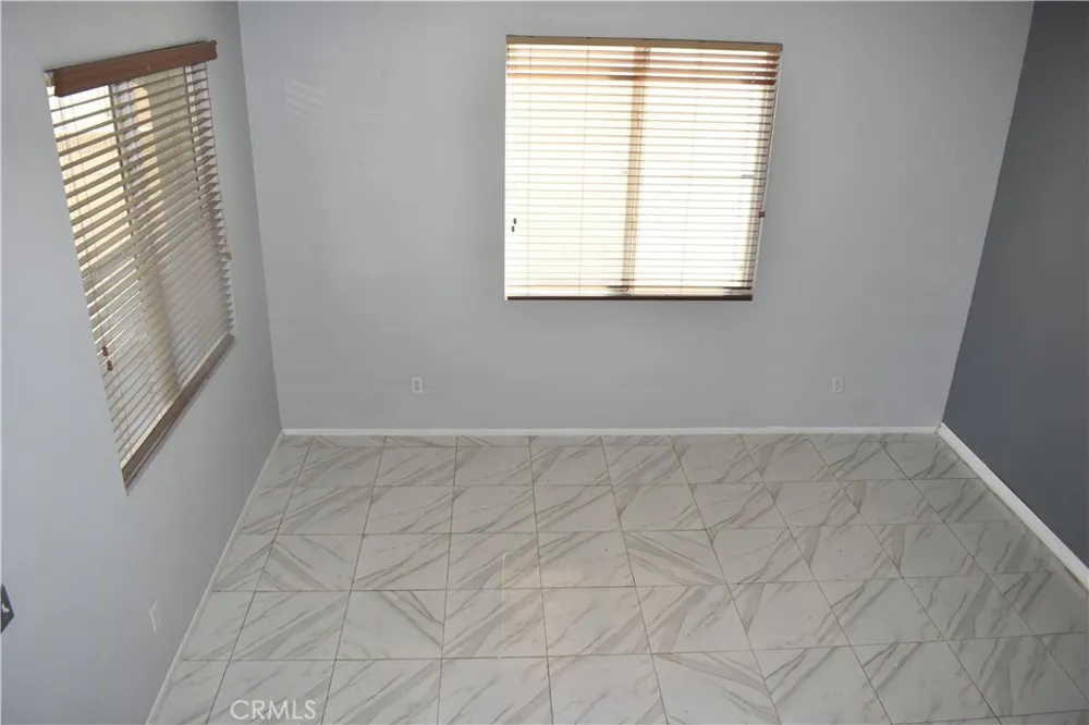 43033 Carpenter Lancaster, CA 93535