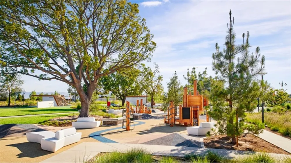 925 Treble Irvine, CA 92618