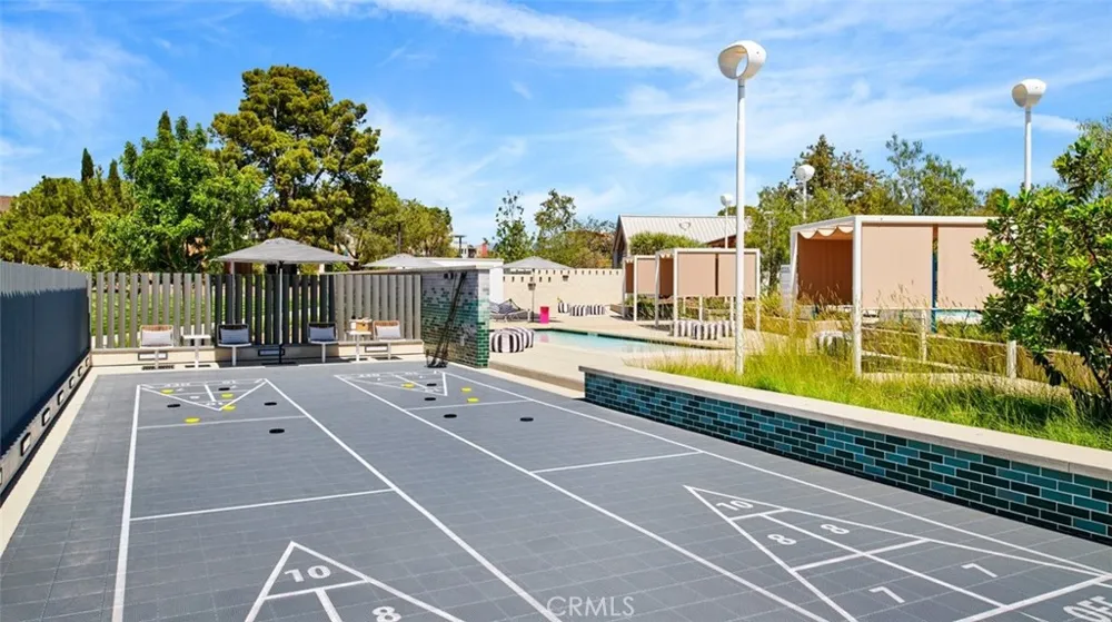 925 Treble Irvine, CA 92618