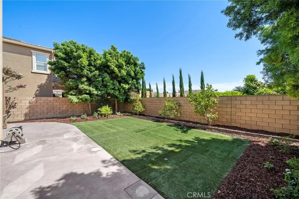 9042 Lemongrass Court Fountain Valley, CA 92708
