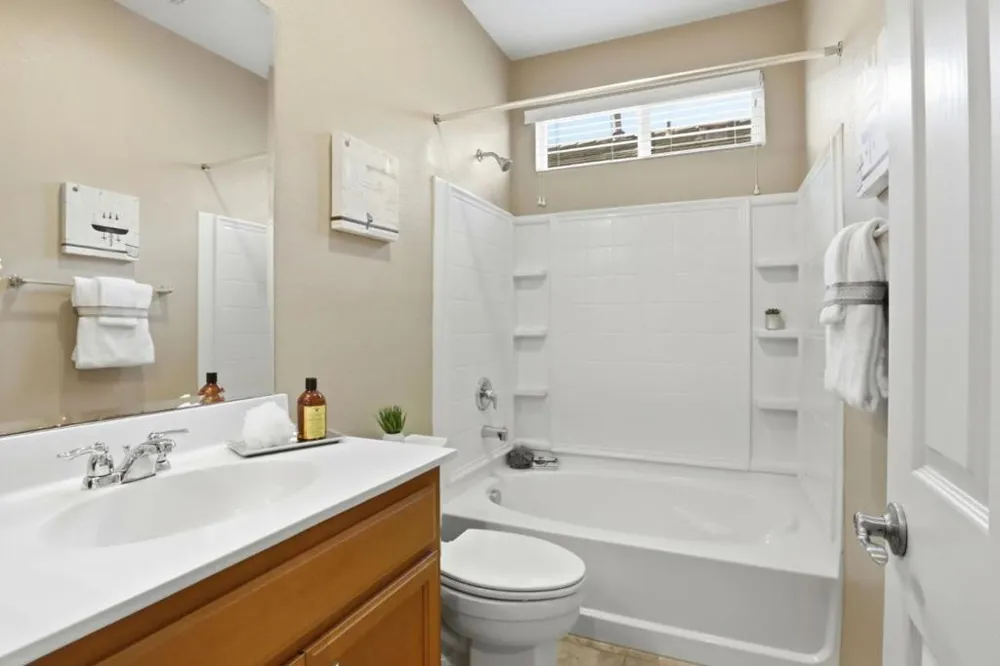 57 Regency Place Hayward, CA 94544