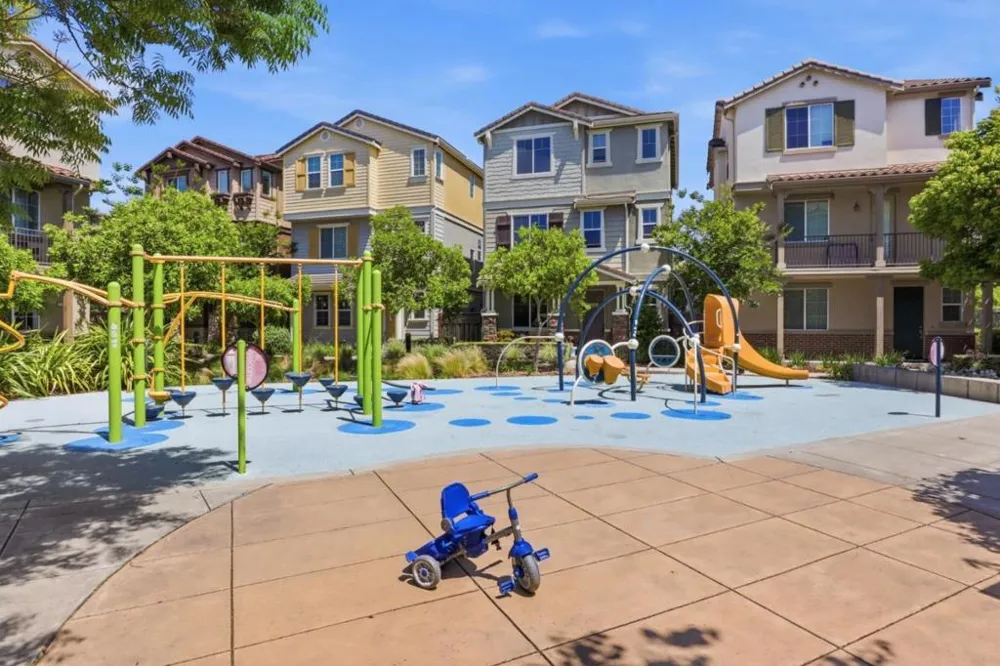 57 Regency Place Hayward, CA 94544