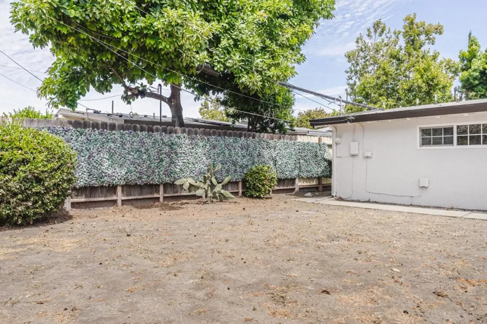 917 Blazingwood Drive Sunnyvale, CA 94089