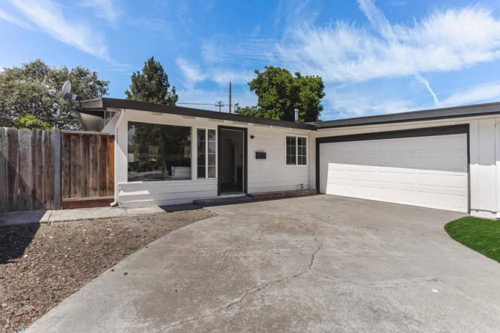 917 Blazingwood Drive Sunnyvale, CA 94089