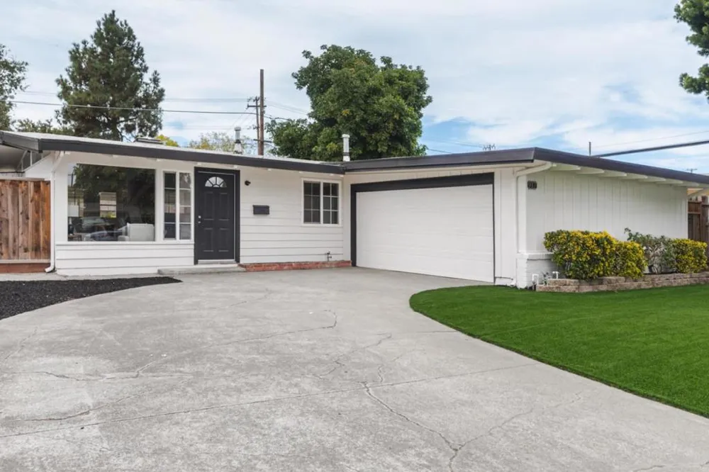 917 Blazingwood Drive Sunnyvale, CA 94089