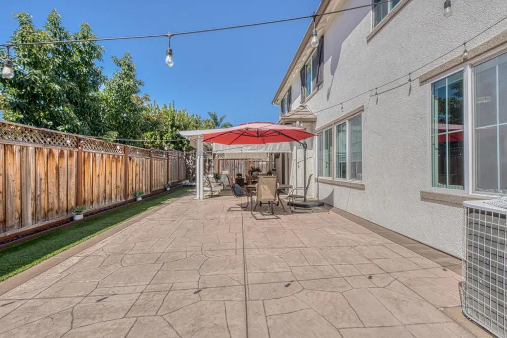 1120 Pueblo Court Gilroy, CA 95020