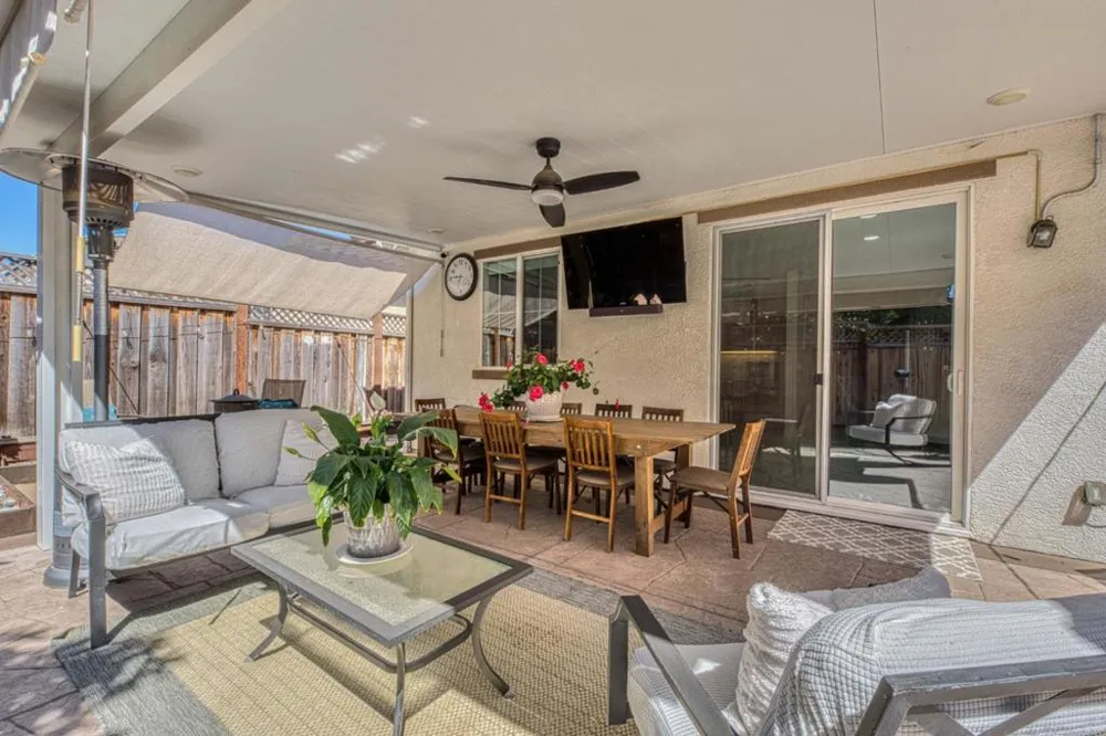 1120 Pueblo Court Gilroy, CA 95020