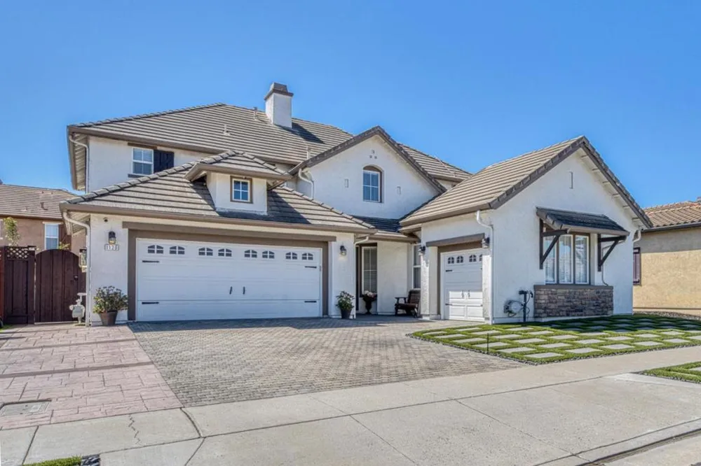 1120 Pueblo Court Gilroy, CA 95020