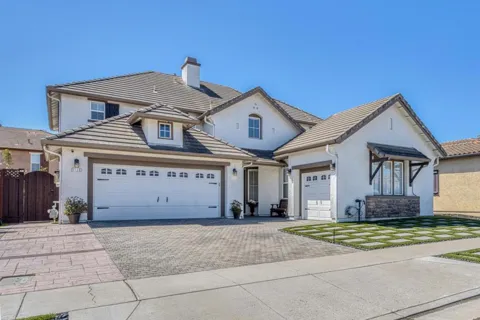 1120 Pueblo Court