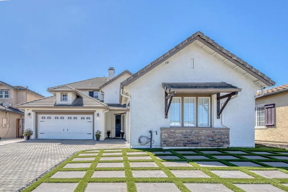 1120 Pueblo Court Gilroy, CA 95020