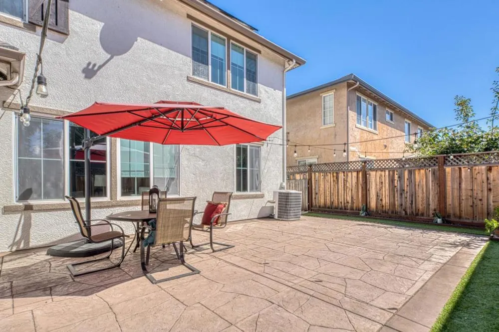 1120 Pueblo Court Gilroy, CA 95020