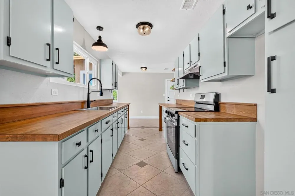 1448 San Vicente Rd Ramona, CA 92065