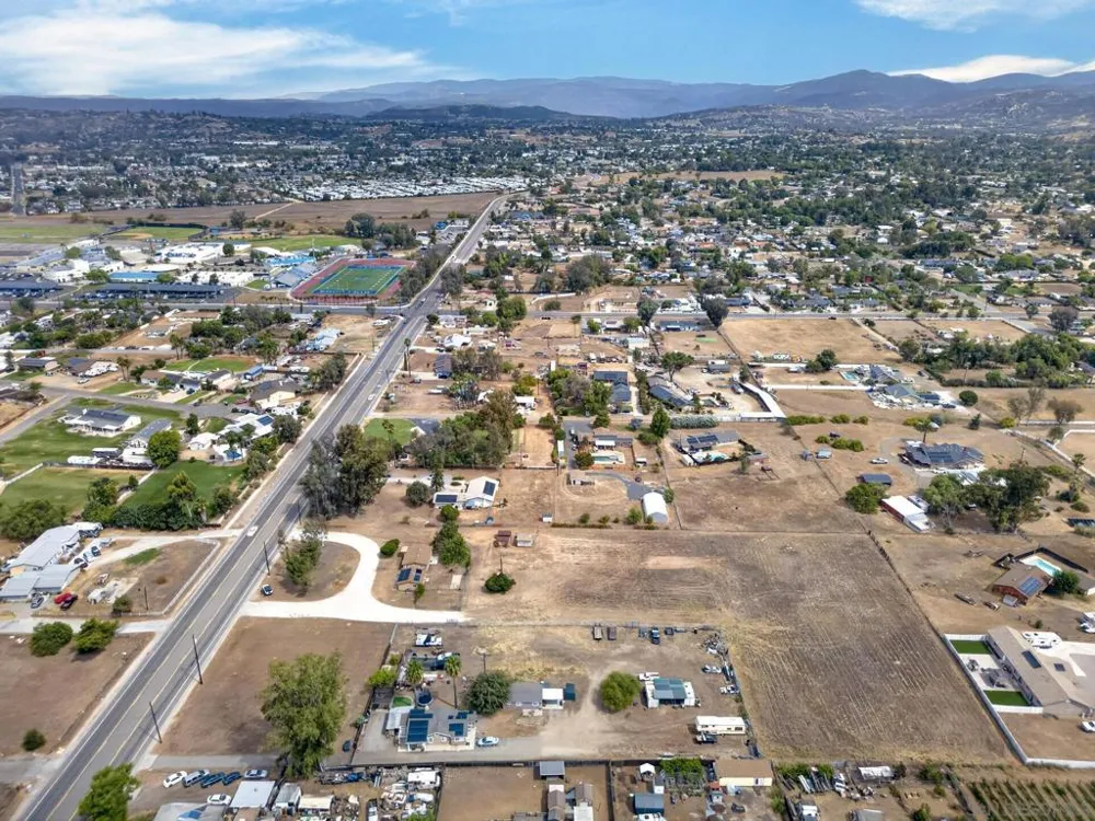 1448 San Vicente Rd Ramona, CA 92065