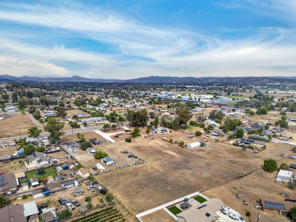 1448 San Vicente Rd Ramona, CA 92065