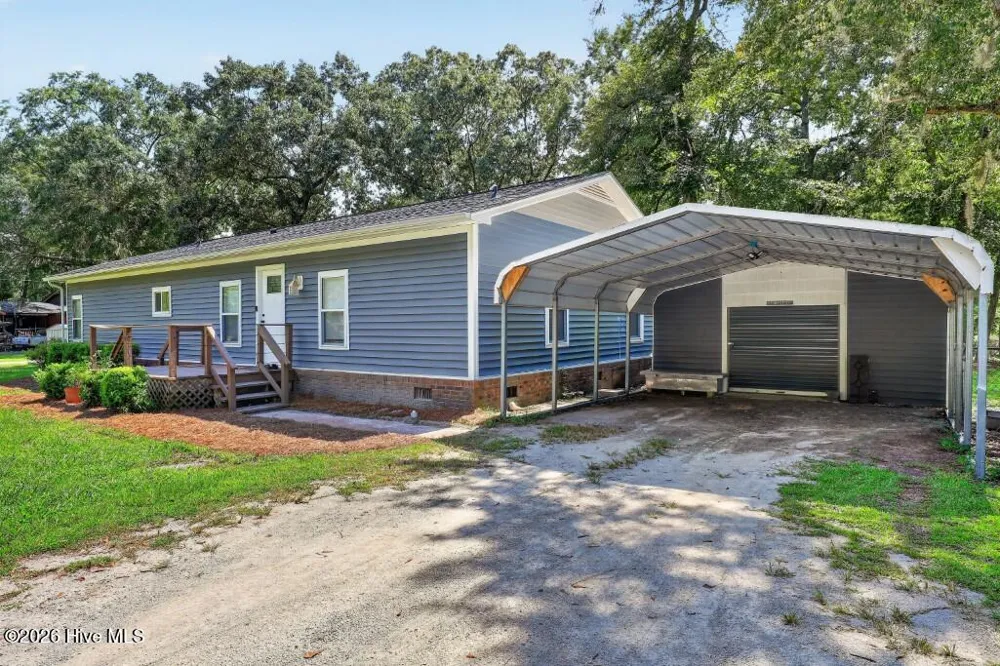 405 Sand Ridge Road New Bern, NC 28560