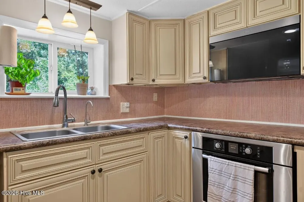 405 Sand Ridge Road New Bern, NC 28560