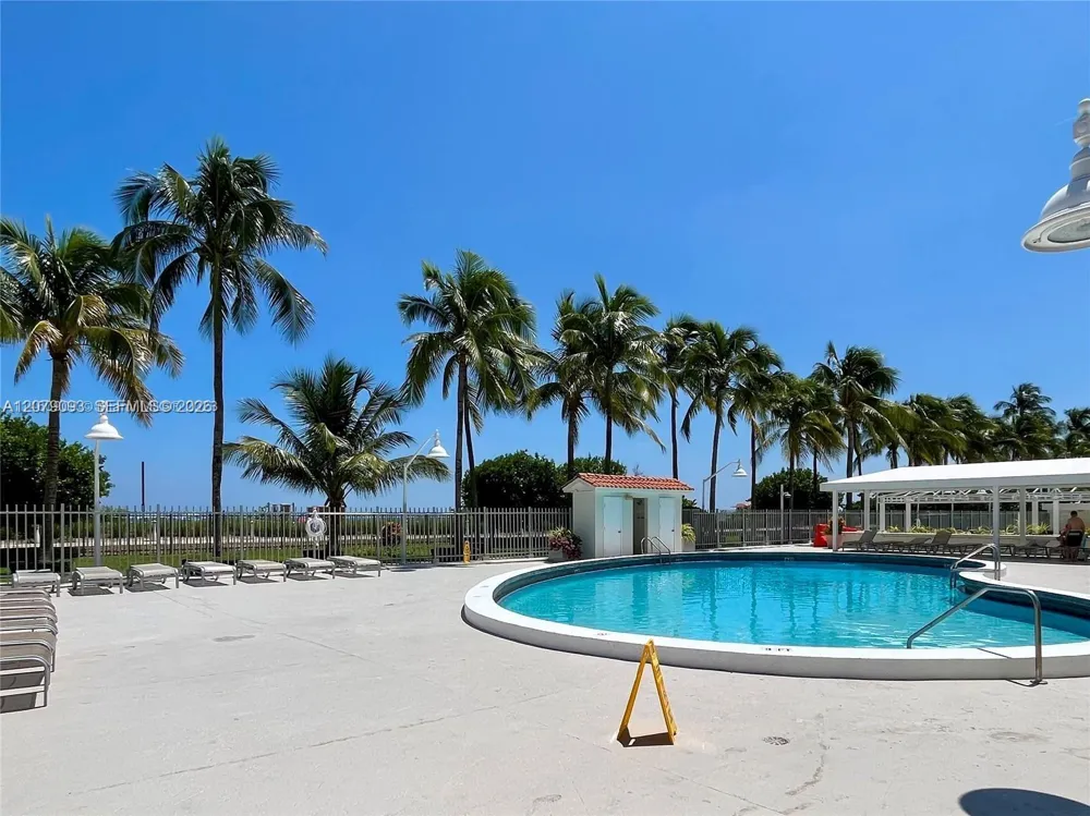 2899 Collins Ave #544 Miami Beach, FL 33140