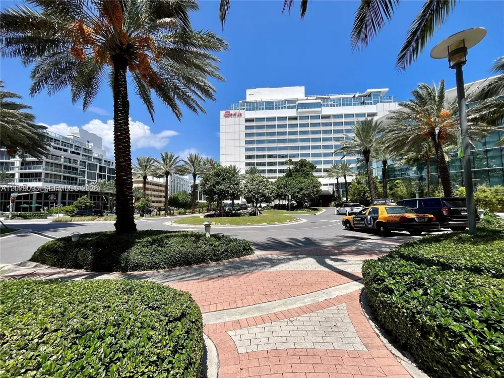 2899 Collins Ave #544 Miami Beach, FL 33140