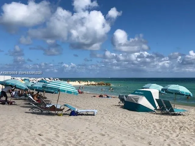 2899 Collins Ave #544 Miami Beach, FL 33140