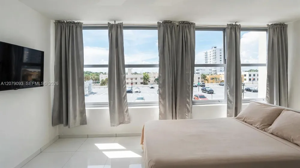 2899 Collins Ave #544 Miami Beach, FL 33140