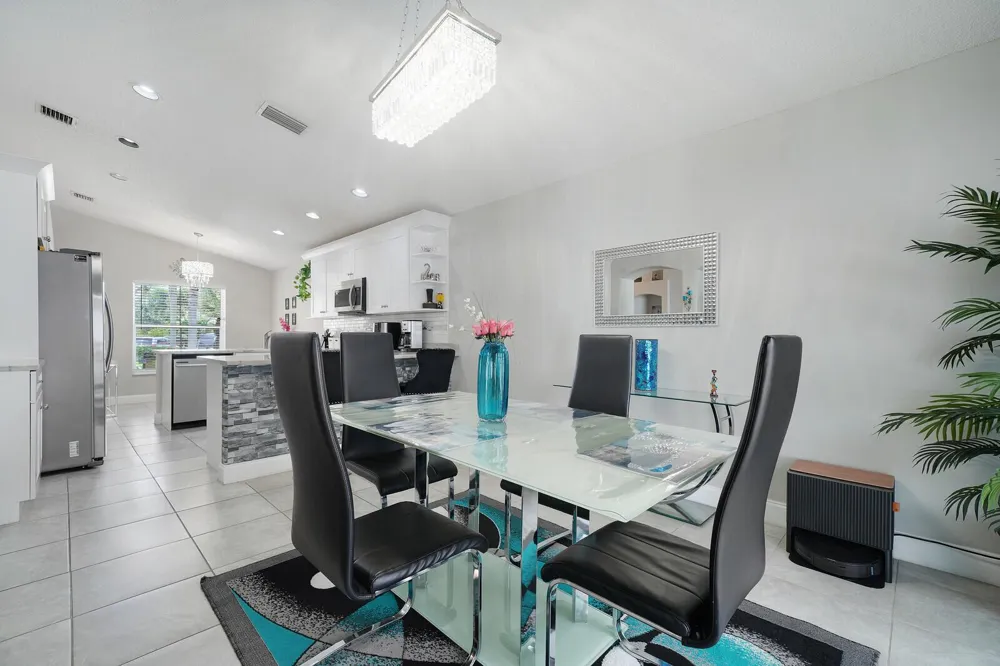 6376 Barton Creek Circle Lake Worth, FL 33463