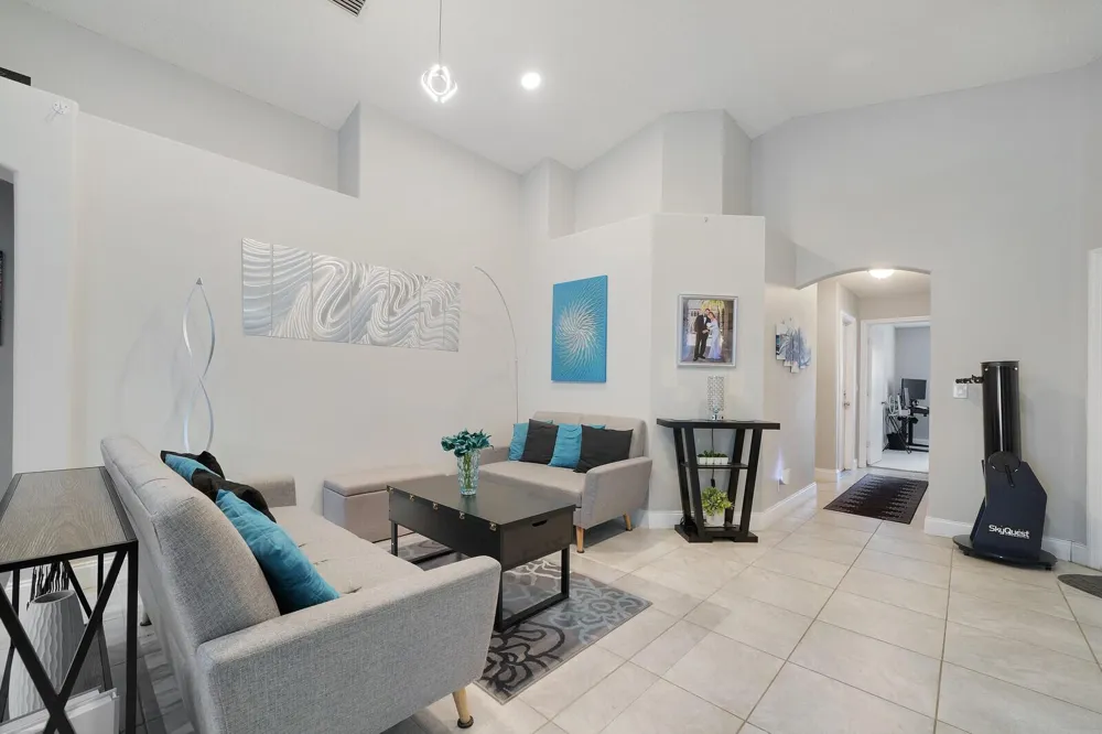 6376 Barton Creek Circle Lake Worth, FL 33463