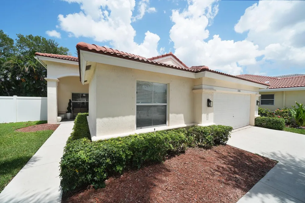 6376 Barton Creek Circle Lake Worth, FL 33463