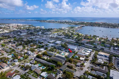 324 W Pine Street #11