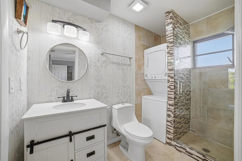 324 W Pine Street #11 Lantana, FL 33462