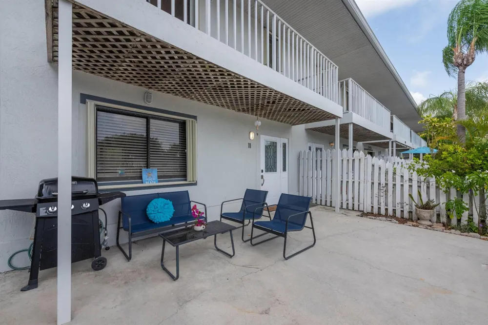324 W Pine Street #11 Lantana, FL 33462