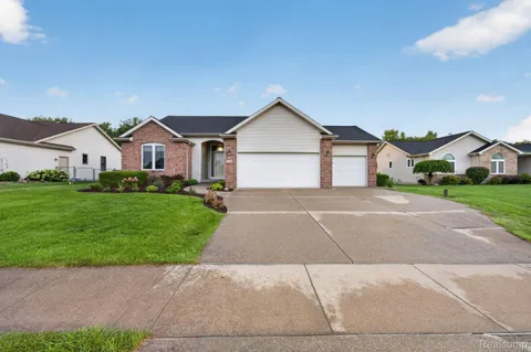 7168 Parkridge Parkway