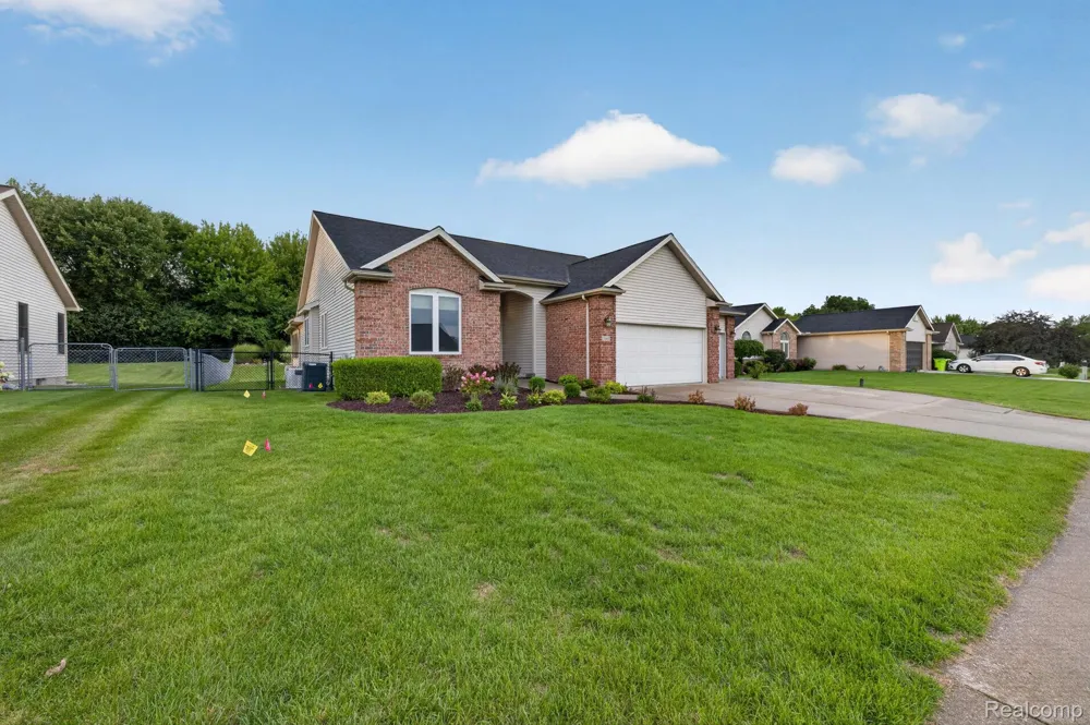 7168 Parkridge Parkway Swartz Creek City, MI 48473