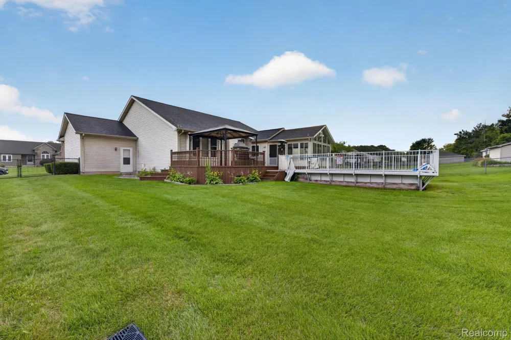 7168 Parkridge Parkway Swartz Creek City, MI 48473