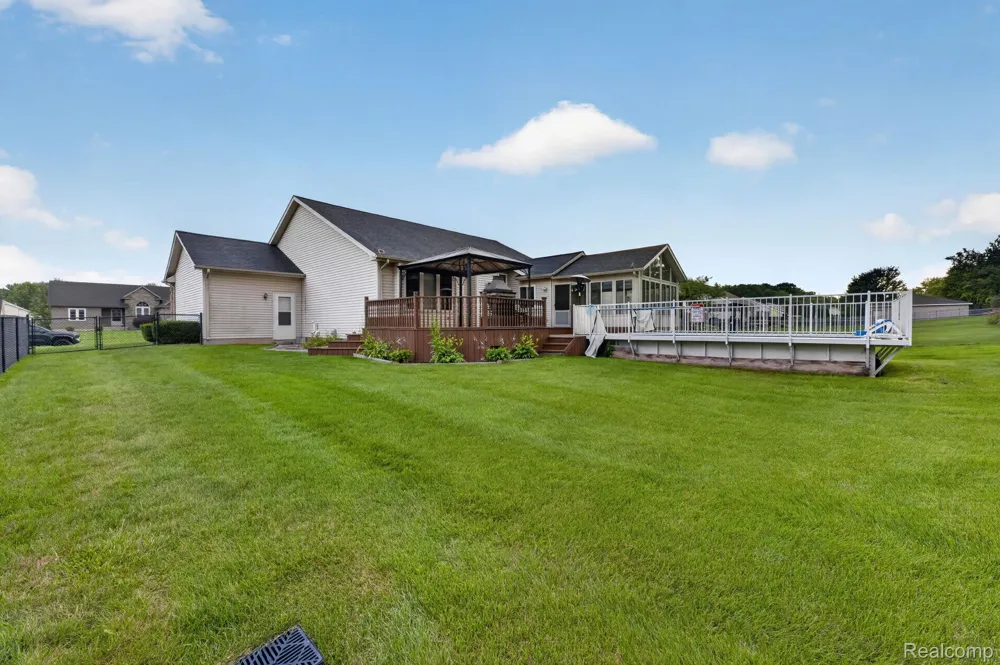 7168 Parkridge Parkway Swartz Creek City, MI 48473