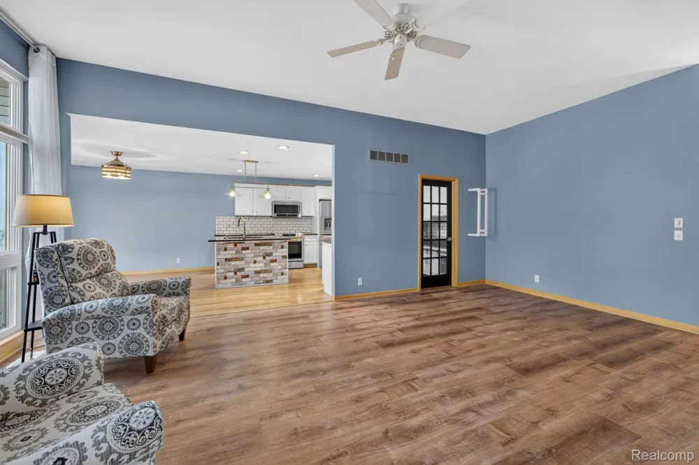 7168 Parkridge Parkway Swartz Creek City, MI 48473