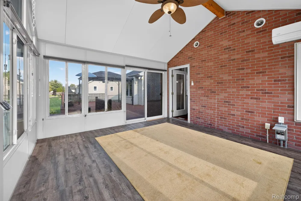 7168 Parkridge Parkway Swartz Creek City, MI 48473