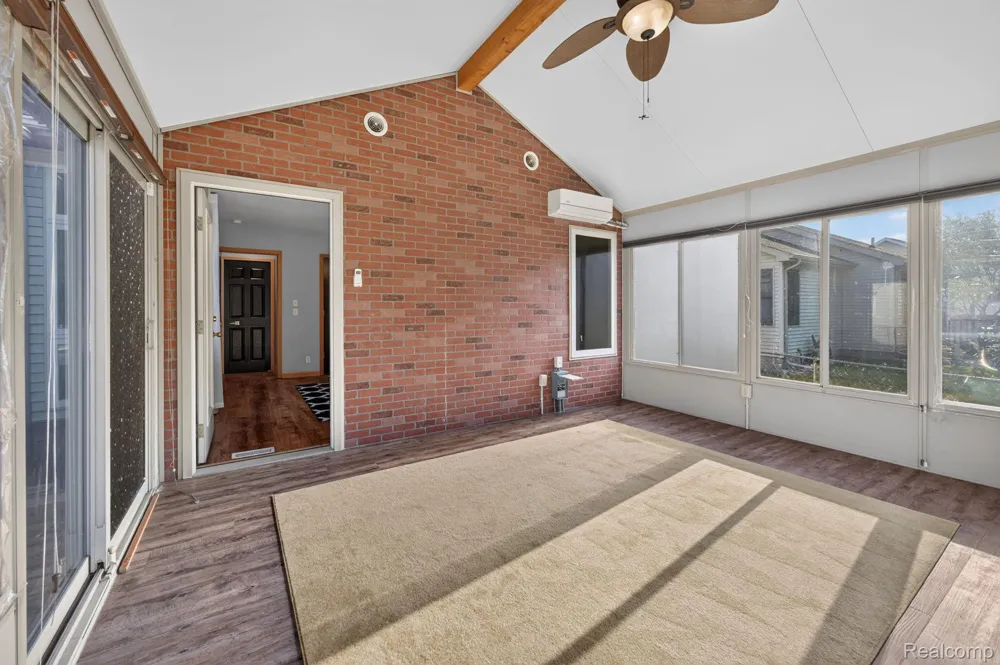 7168 Parkridge Parkway Swartz Creek City, MI 48473