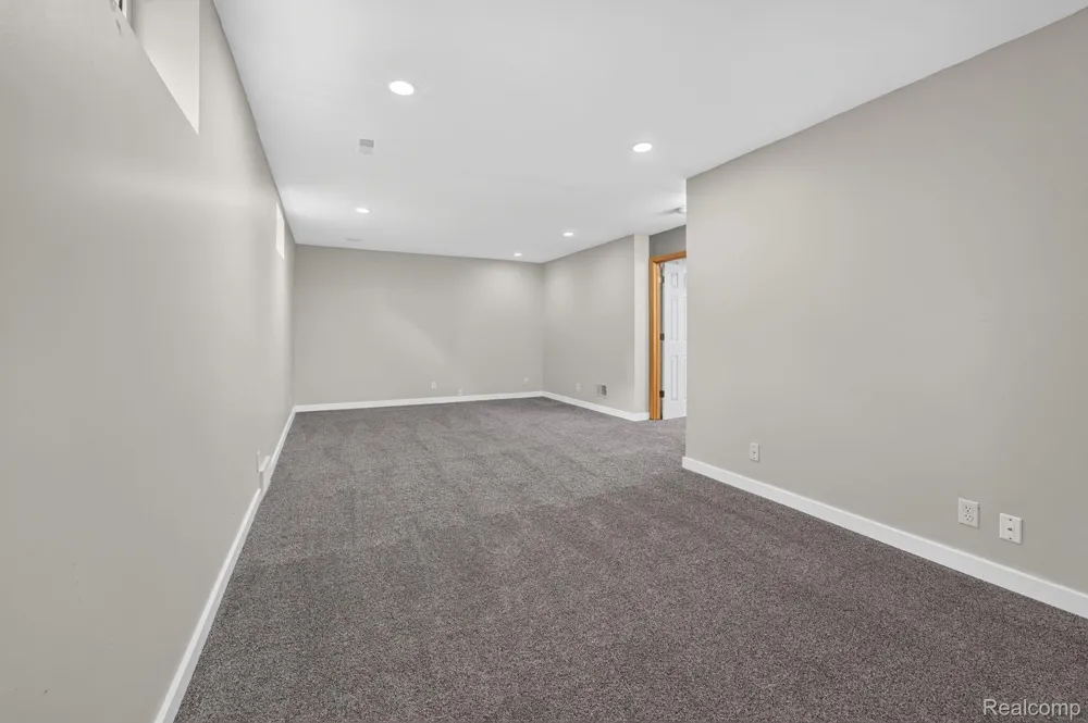 7168 Parkridge Parkway Swartz Creek City, MI 48473