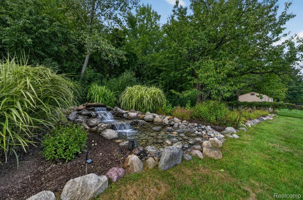 7168 Parkridge Parkway Swartz Creek City, MI 48473
