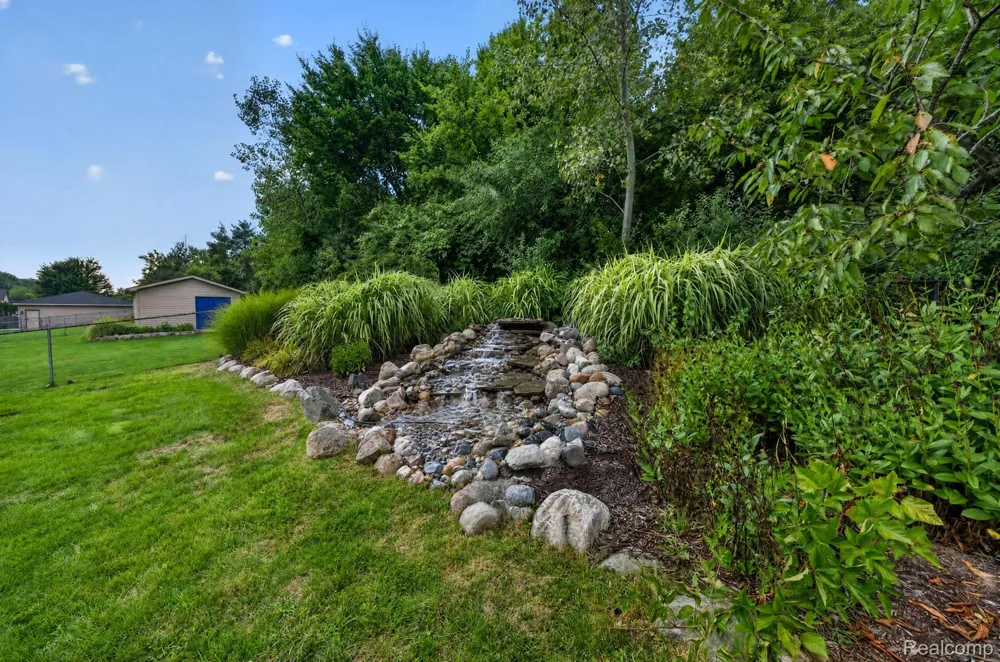 7168 Parkridge Parkway Swartz Creek City, MI 48473